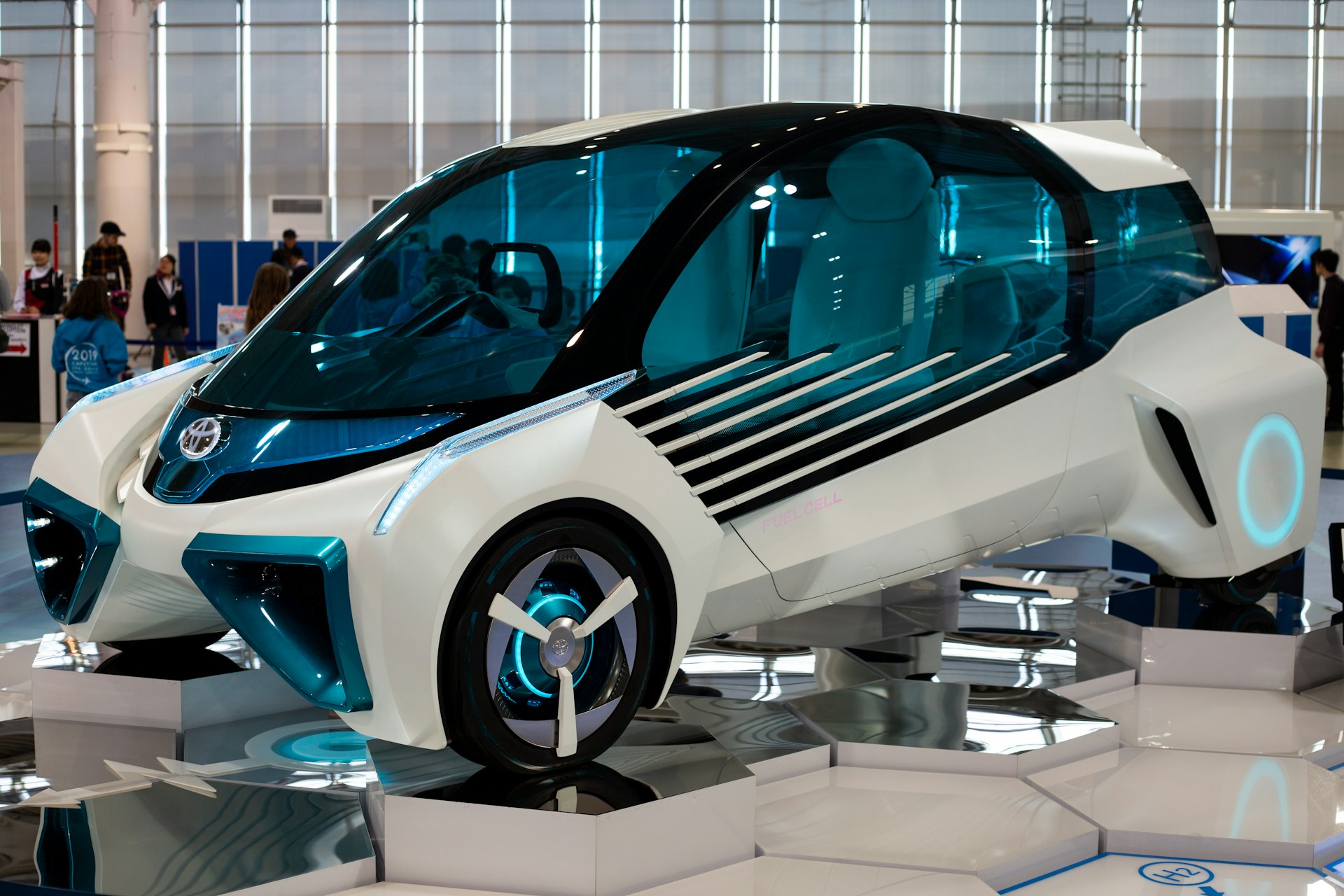 Hydrogen Fuel Cell Vehicles: The Road Ahead for Clean Transportation