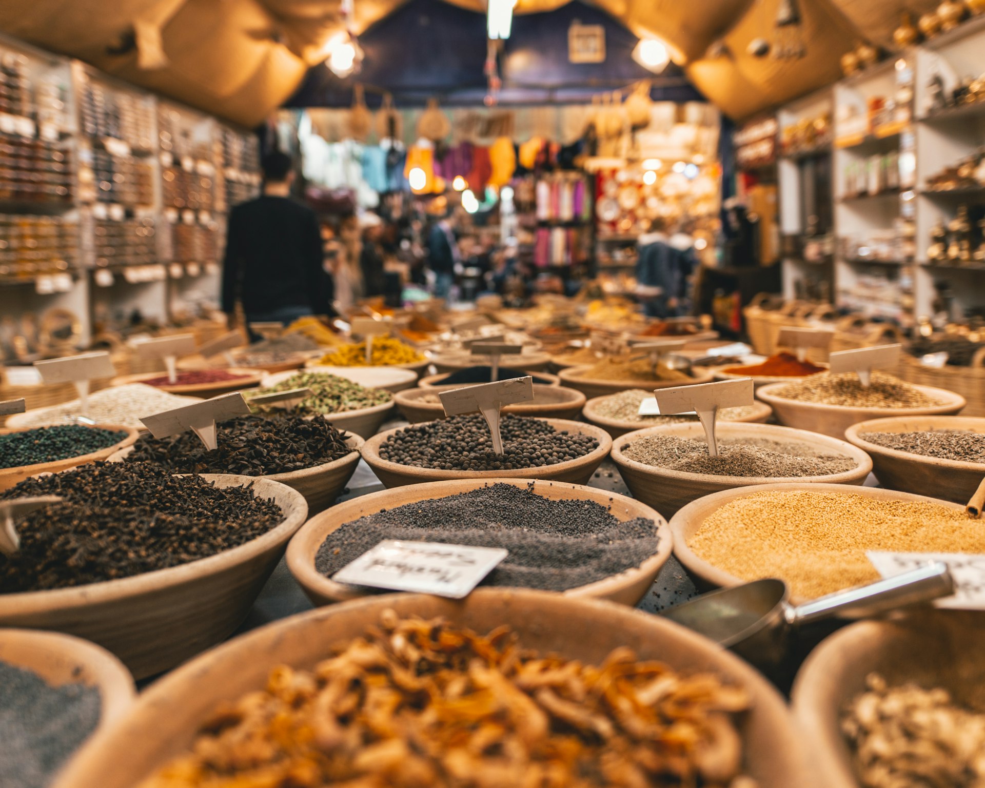 Discover Authentic Culinary Experiences: A Guide to Artisanal Food Tours Abroad